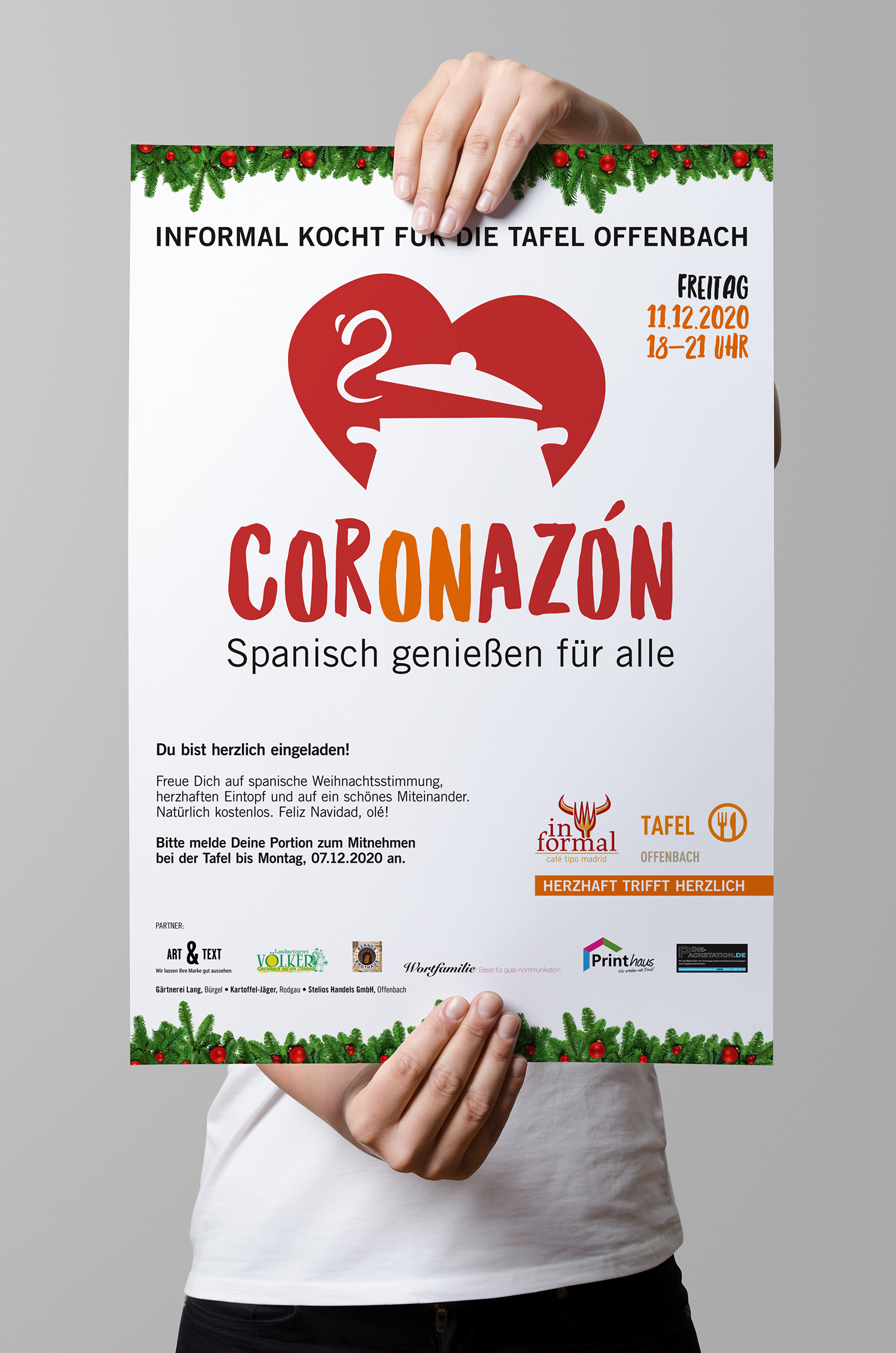 Frau präsentiert Plakat der Aktion „CORONÁZON – Spanisch genießen für alle“