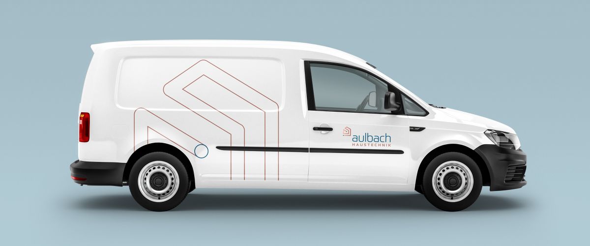 Fahrzeugbeschriftung von Aulbach Haustechnik im neuen Corporate Design